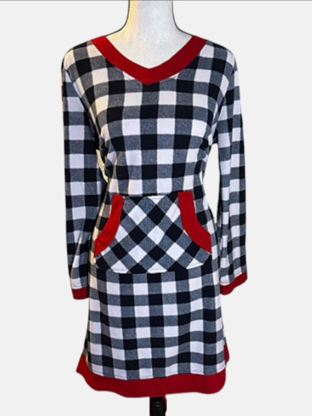 Boscovs classic Buffalo Plaid Long Sleeve Nightgown with Red Trim size small